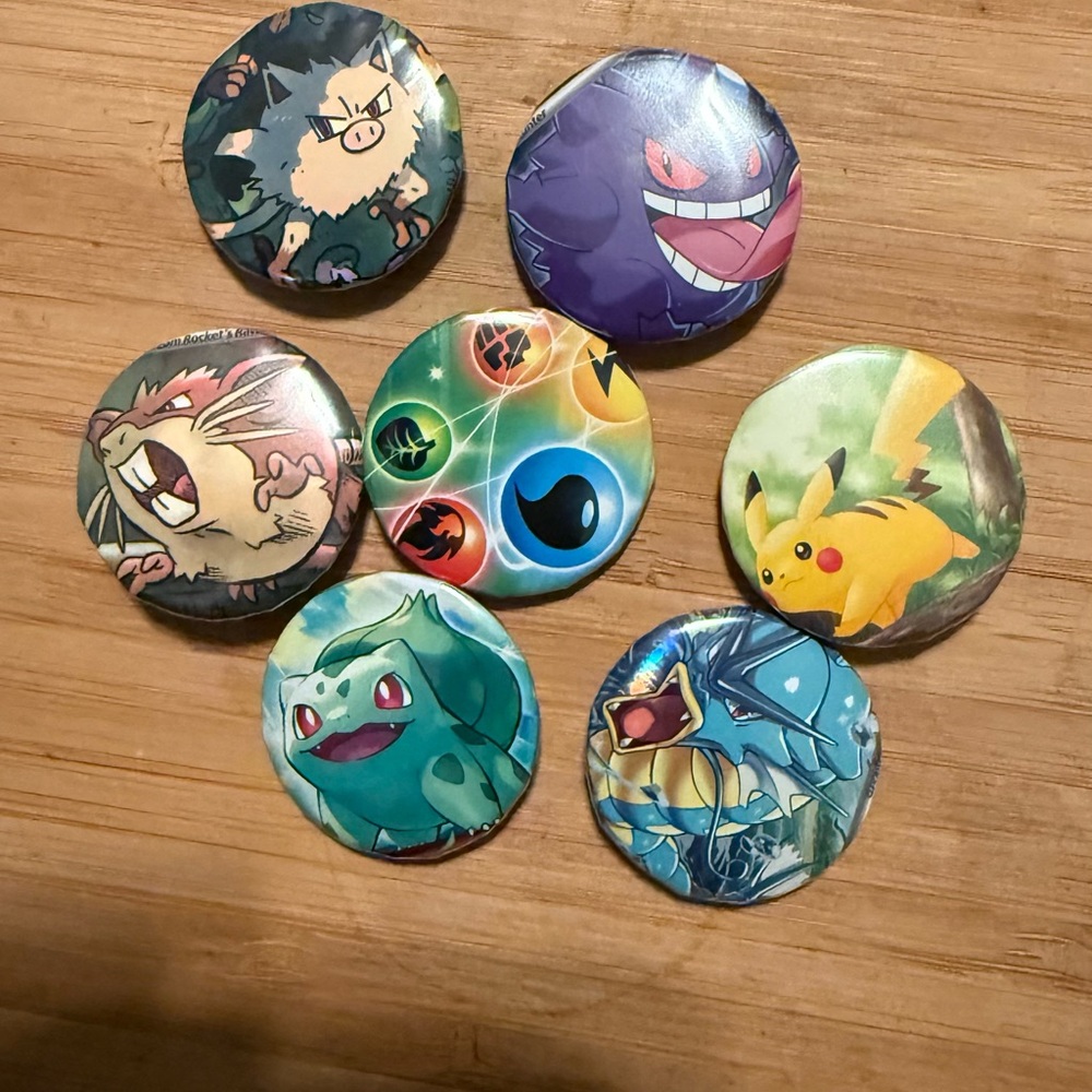 Pokemon Character Pin Set